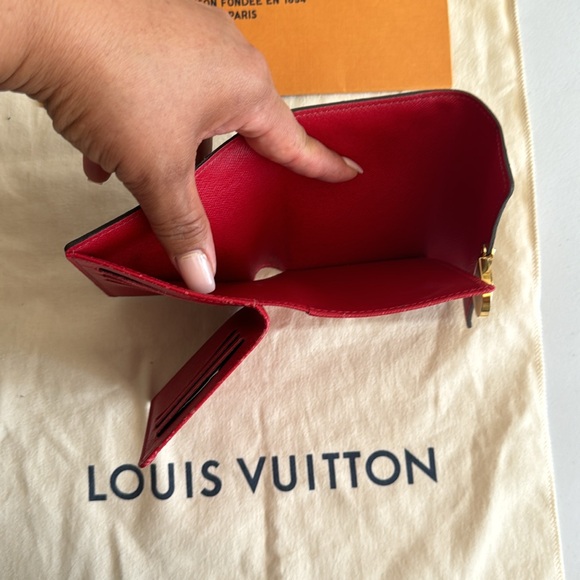 Louis Vuitton Koala compact Wallet - Picture 7 of 11